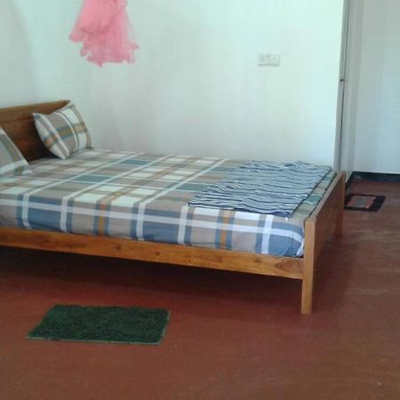 Sai Seashell Rest Inn Nilaveli ตรินโคมาลี ภายนอก รูปภาพ