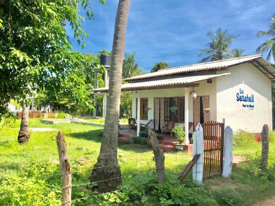 Sai Seashell Rest Inn Nilaveli ตรินโคมาลี ภายนอก รูปภาพ